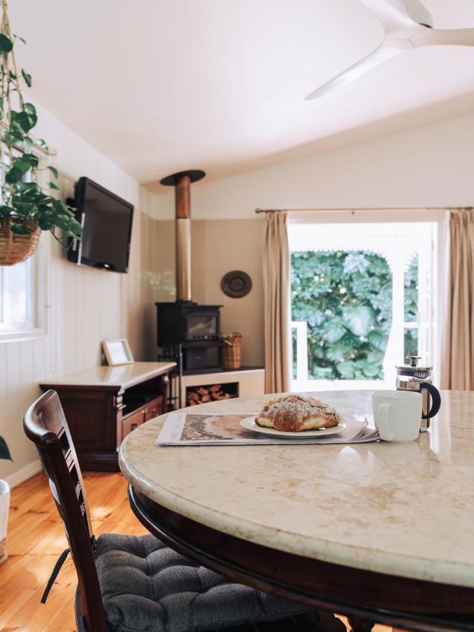 Romantic Cottage, Tamborine Mountain Bagian luar foto
